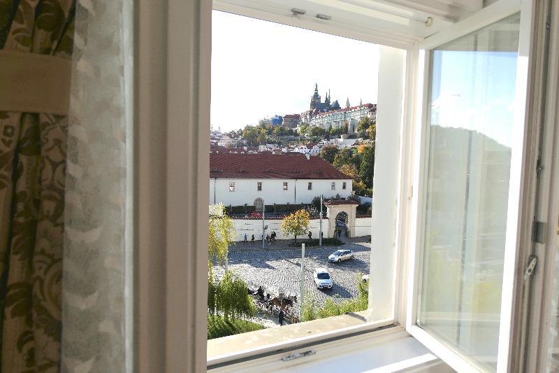 Hotel Klarinn Prague Castle 外观 照片